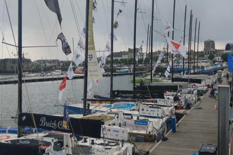 Les 18 bateaux dans le port de Concarneau