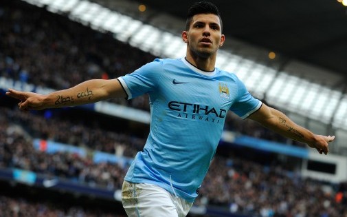 Kun Agüero célébre son but